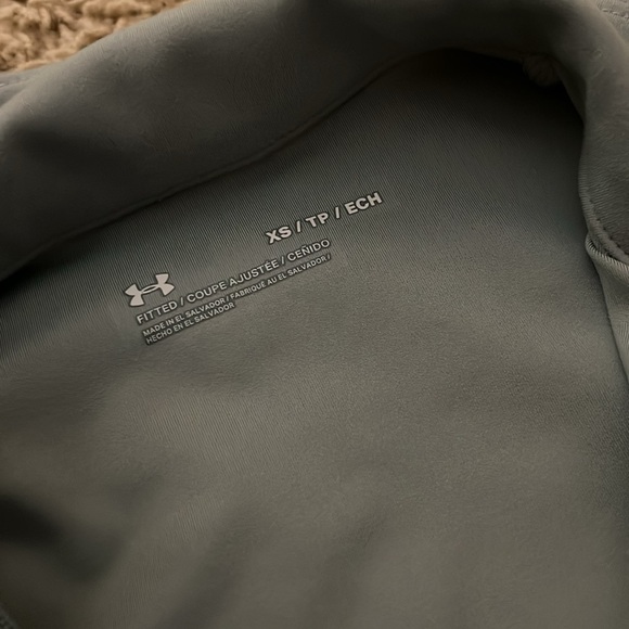 under armor tight fit jacket size xs - Picture 2 of 4